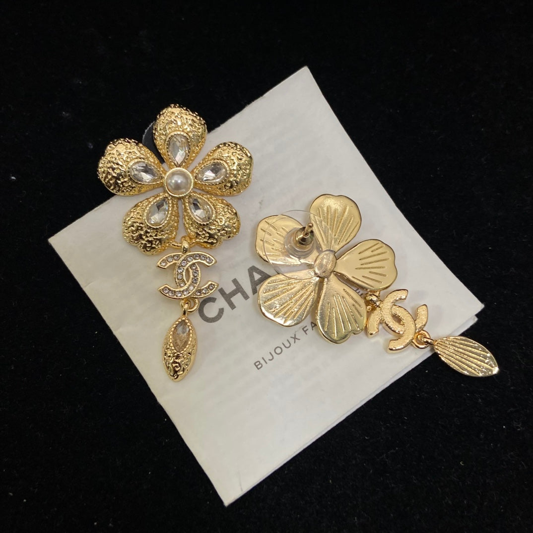 Double-C Emblem Stud Earrings in Polished Metal-Tone – Design 247 styled product view