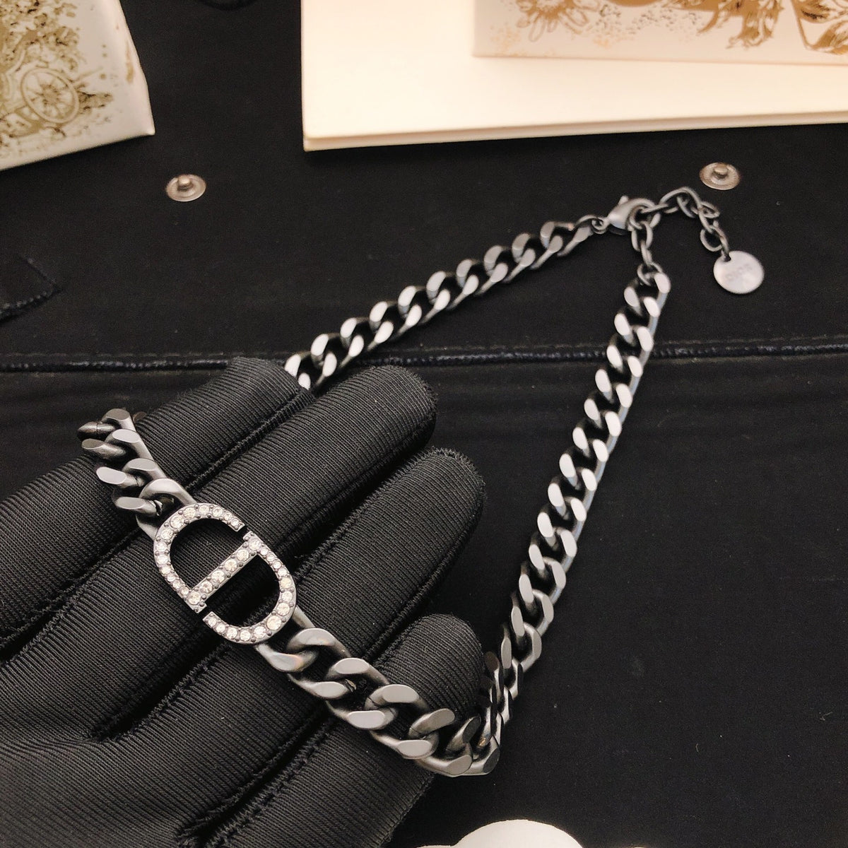 Sculptural Pendant Necklace in Black-Tone – Design 001 side detail