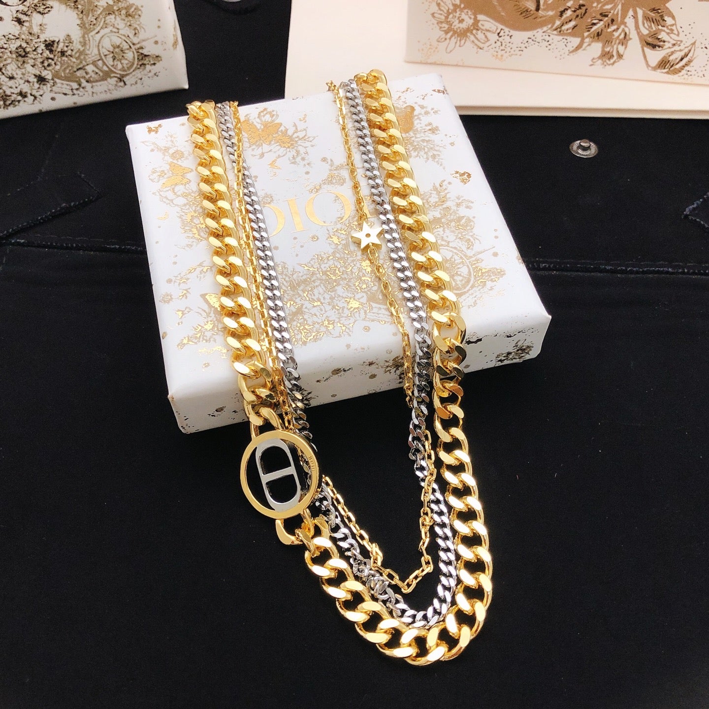 Sculptural Jewelry Accessory in Silver-Tone – Design 002 main product view
