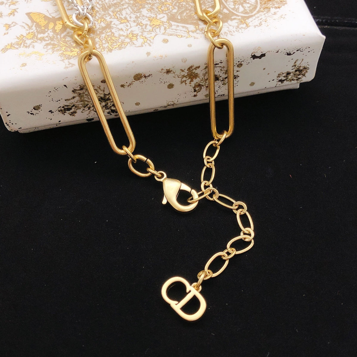 Heart Motif Pendant Necklace in Polished Metal-Tone – Design 007 front view