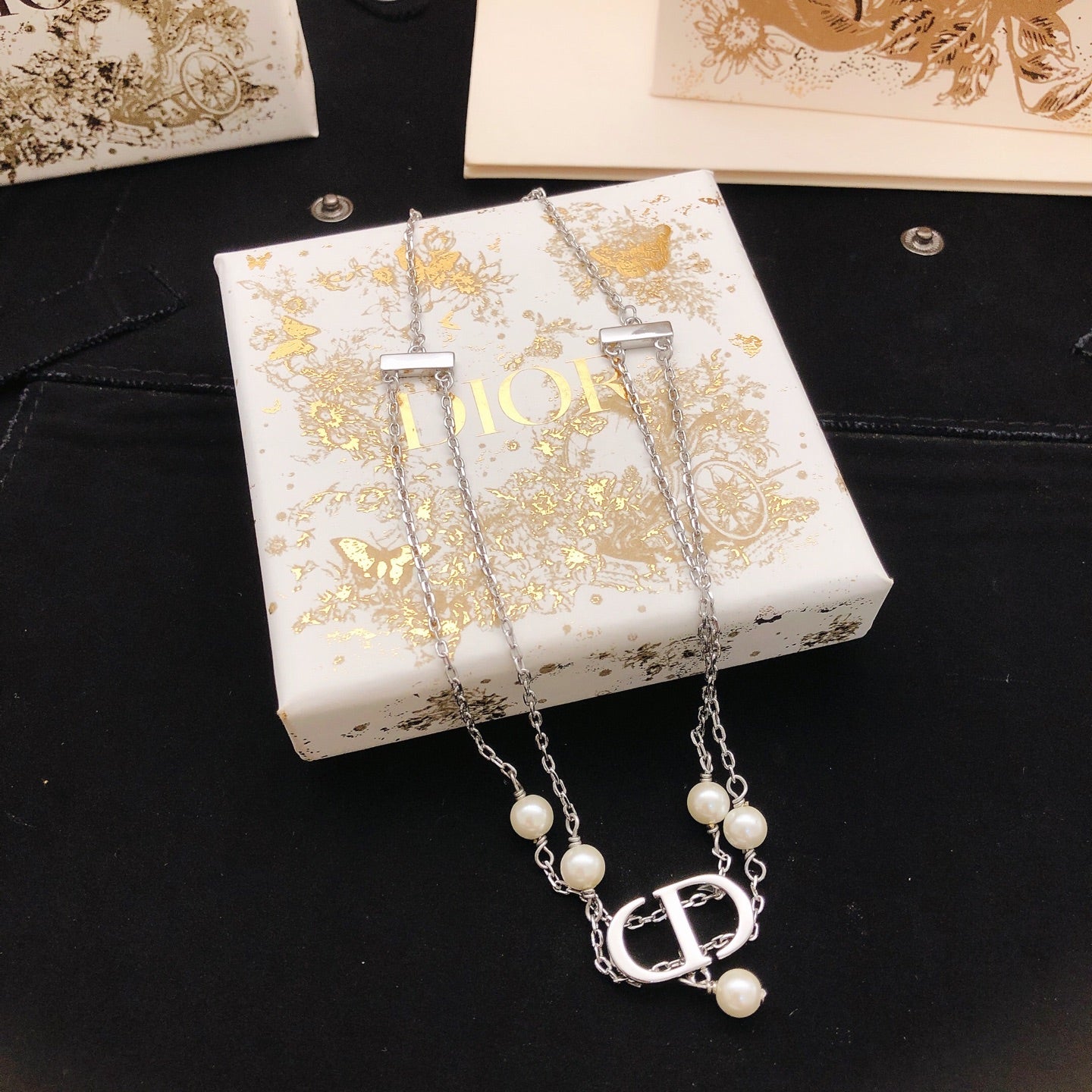 Pearl-Style Motif Pendant Necklace in Polished Metal-Tone with Pearl-Style Detail – Design 013 main product view