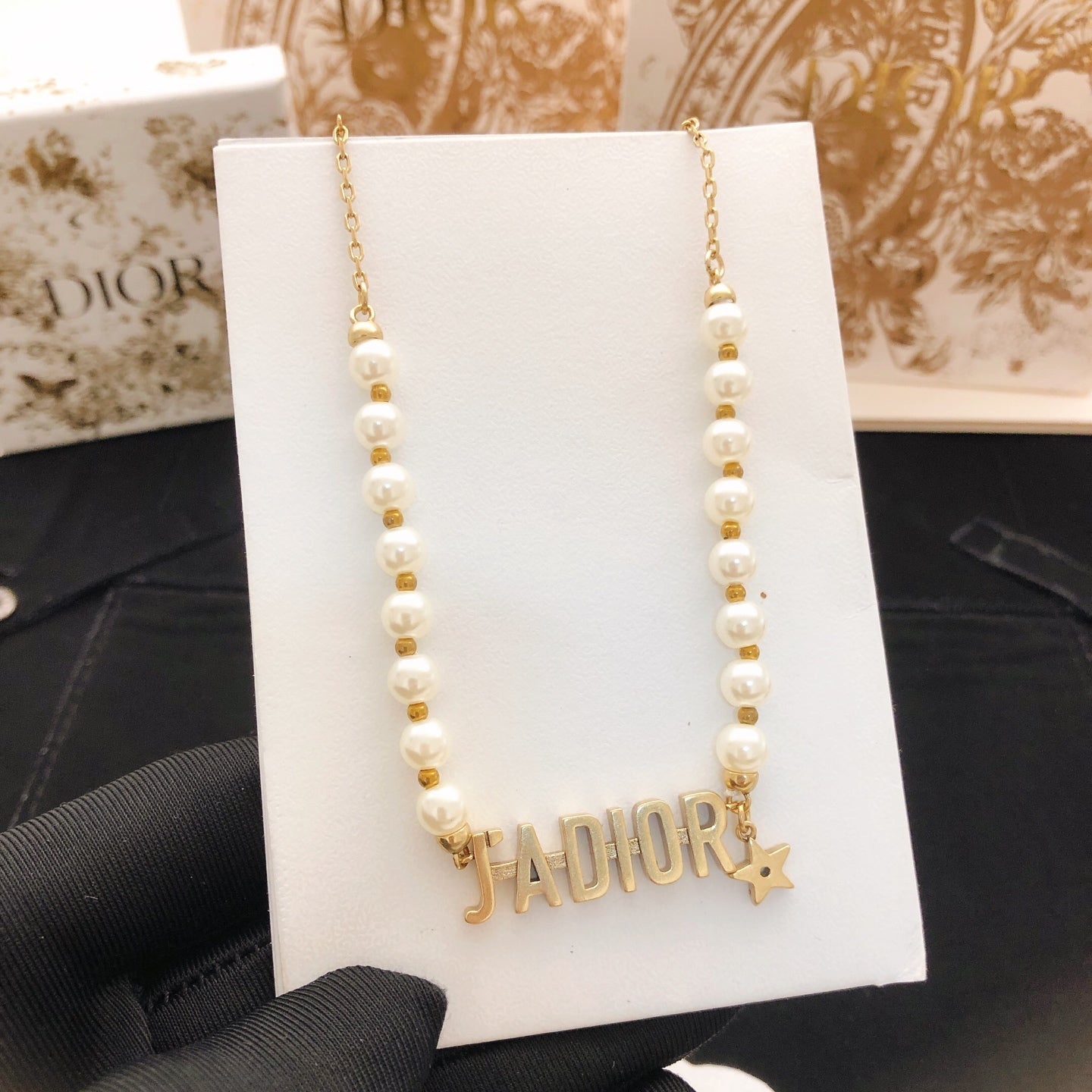 Pearl-Style Motif Pendant Necklace in Polished Metal-Tone with Pearl-Style Detail – Design 012 detail view
