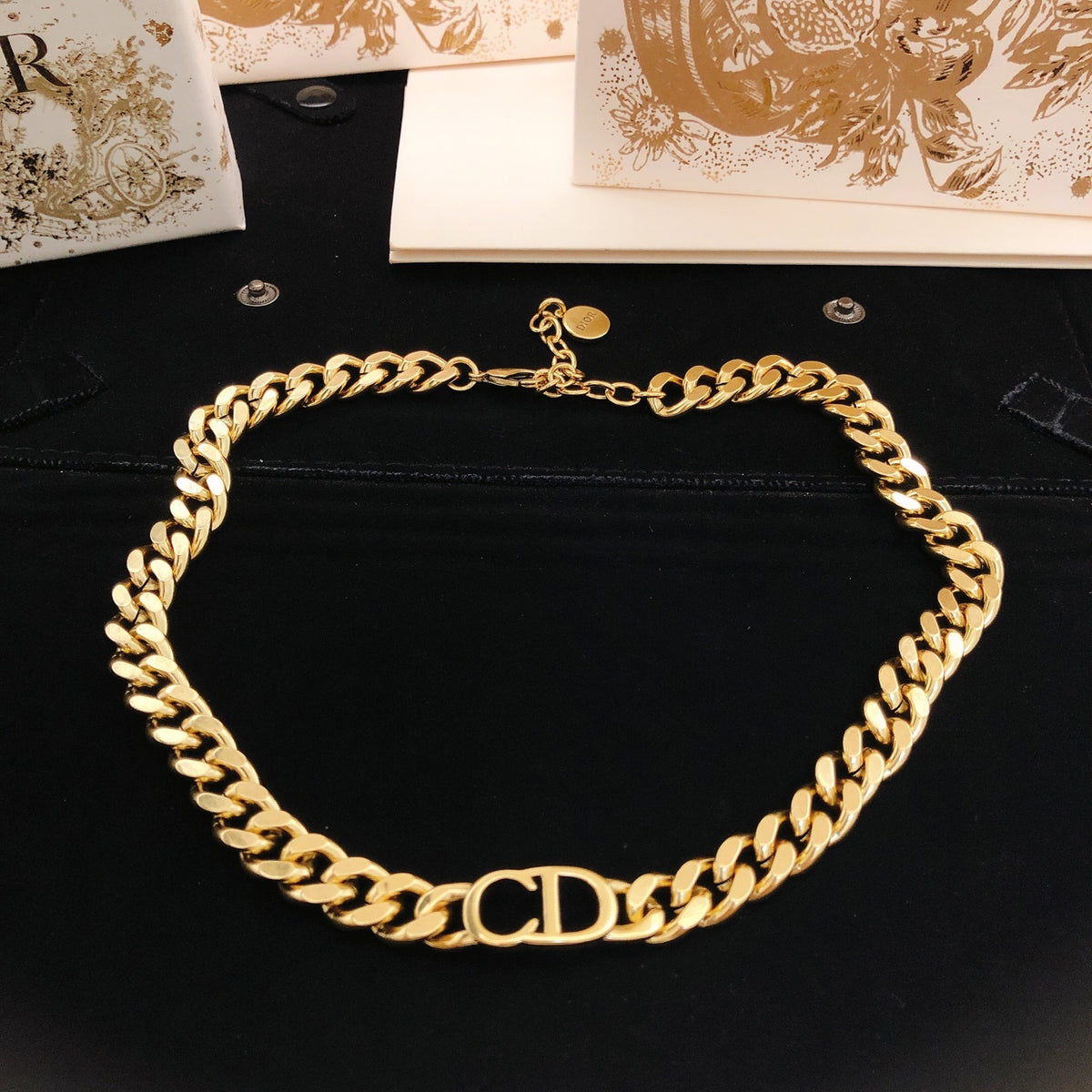 Graphic Letter Motif Jewelry Accessory in Gold-Tone – Design 002 detail view