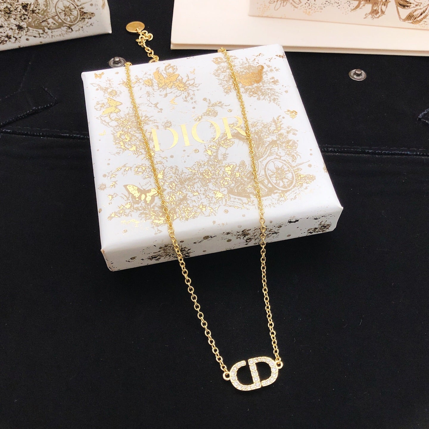 Graphic Letter Motif Pendant Necklace in Silver-Tone – Design 002 main product view