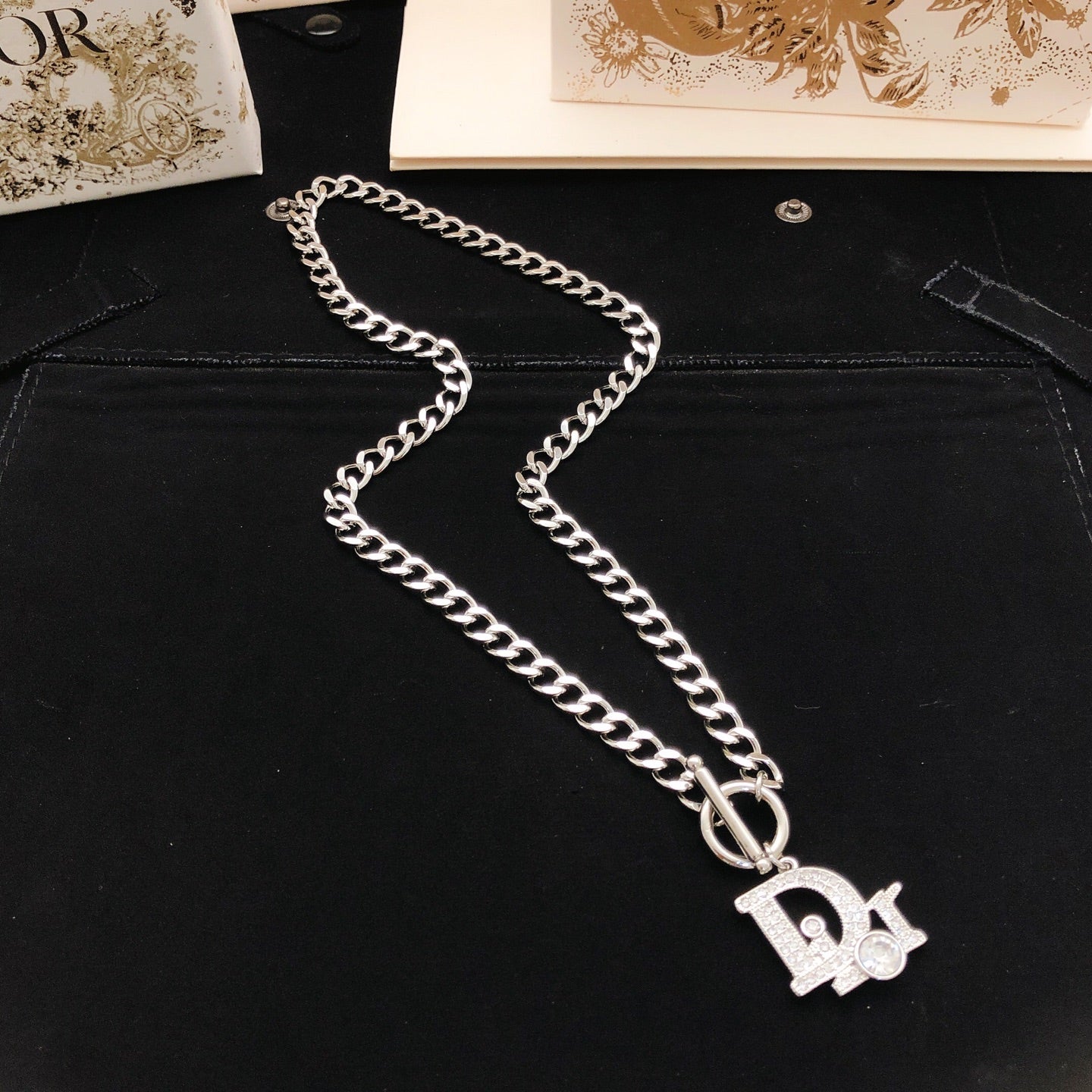 Graphic Letter Motif Pendant Necklace in Silver-Tone – Design 001 detail view