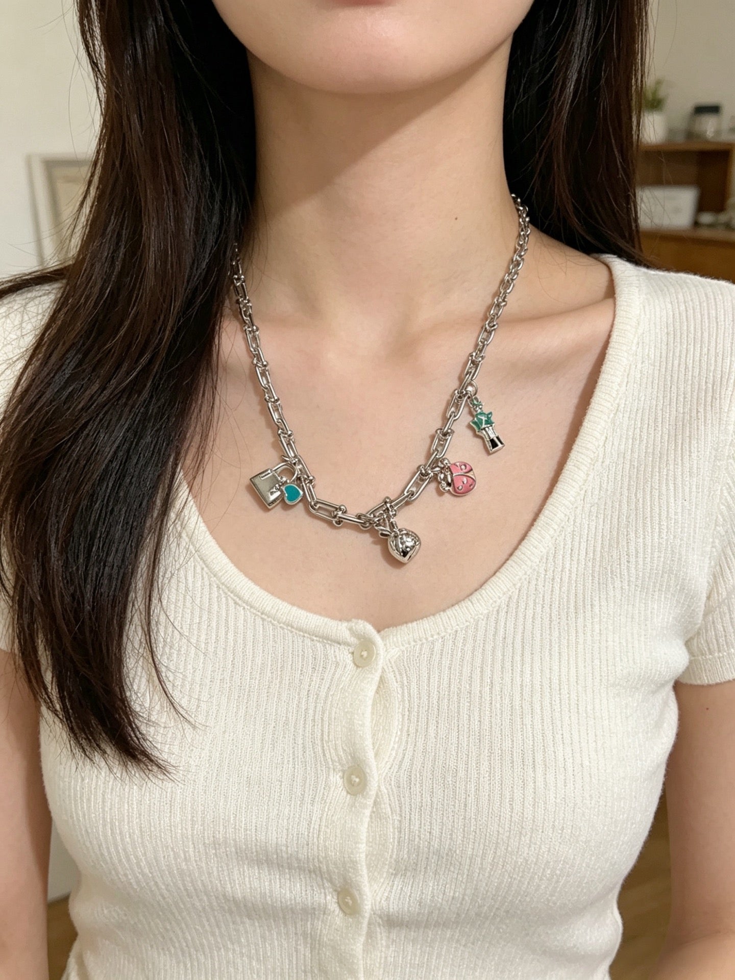 Signature Motif Pendant Necklace in Silver-Tone – Vintage Detail – Design 21 side detail