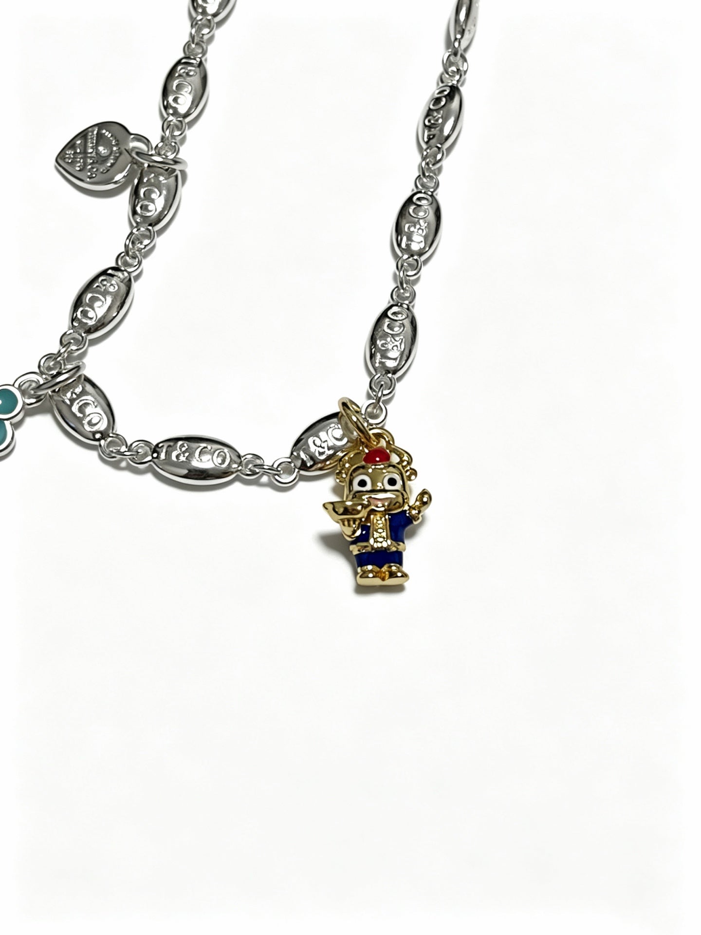 Signature Motif Pendant Necklace in Silver-Tone – Vintage Detail – Design 20 side detail