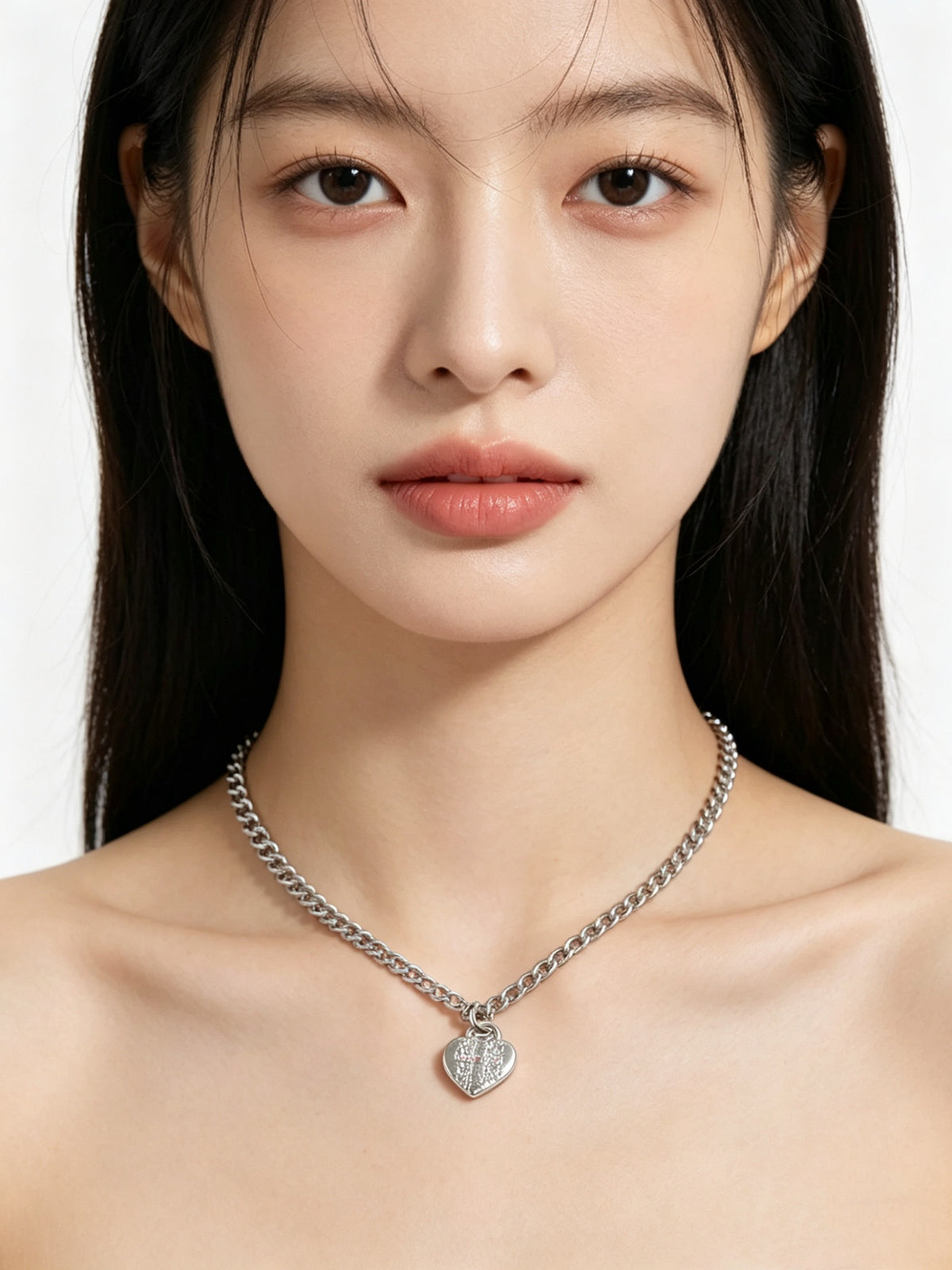 Signature Motif Pendant Necklace in Silver-Tone – Vintage Detail – Design 15 main product view
