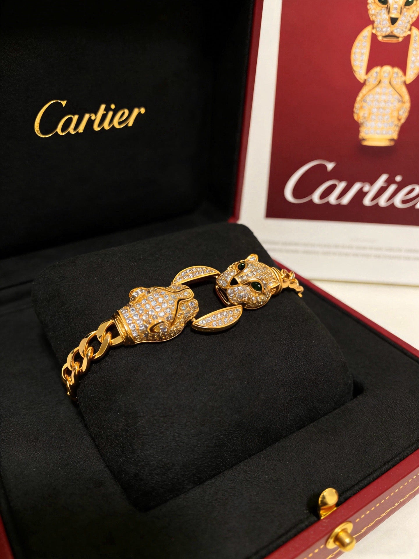 Sculptural Statement Bracelet in Gold-Tone – Design 95 detail view