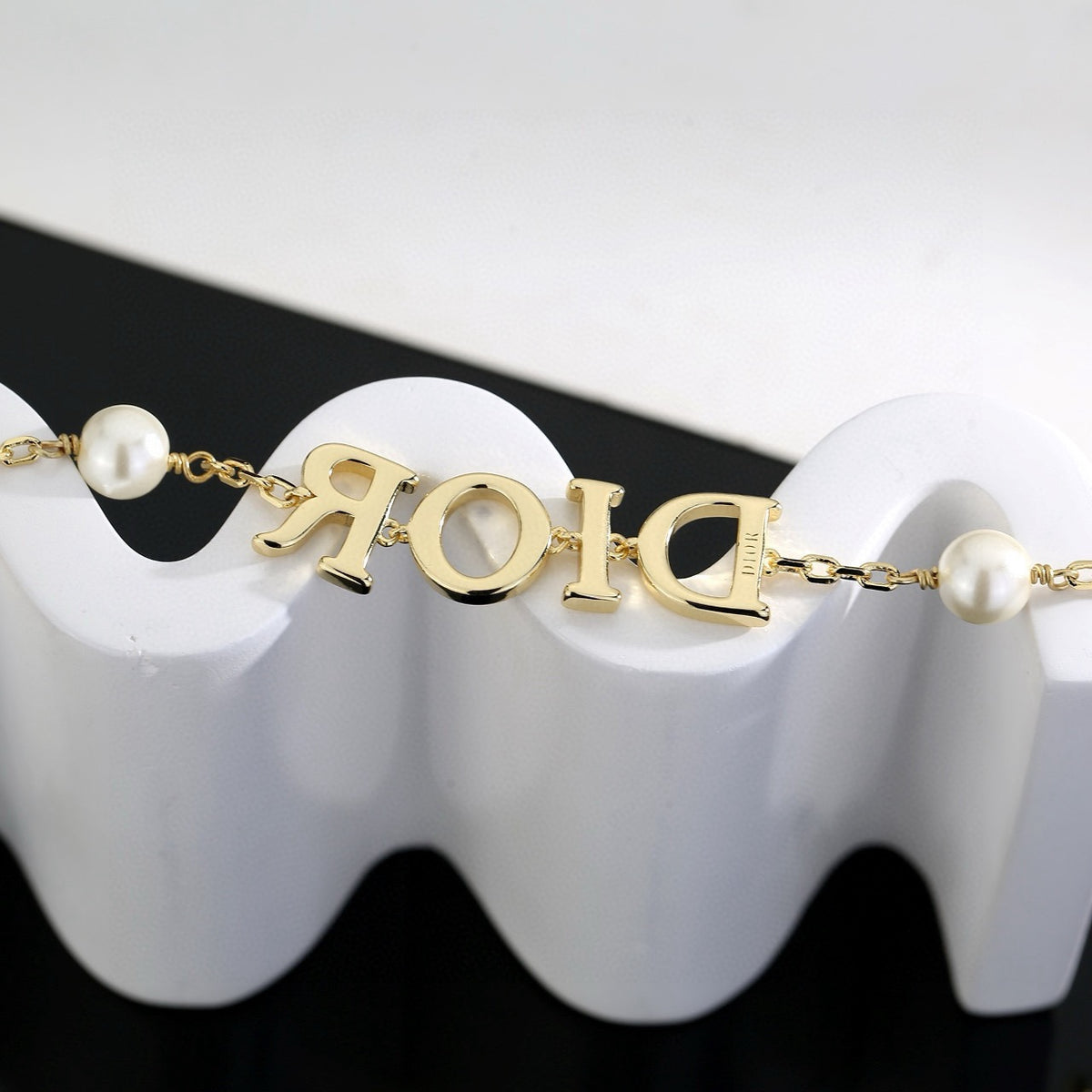 Graphic Letter Motif Statement Bracelet in Polished Metal-Tone – Design 005 side detail
