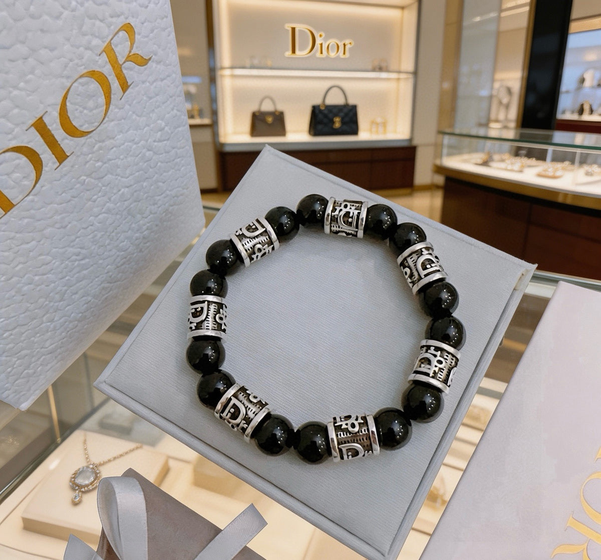 Star Motif Statement Bracelet in Silver-Tone with Vintage-Style Finish – Design 009 front view