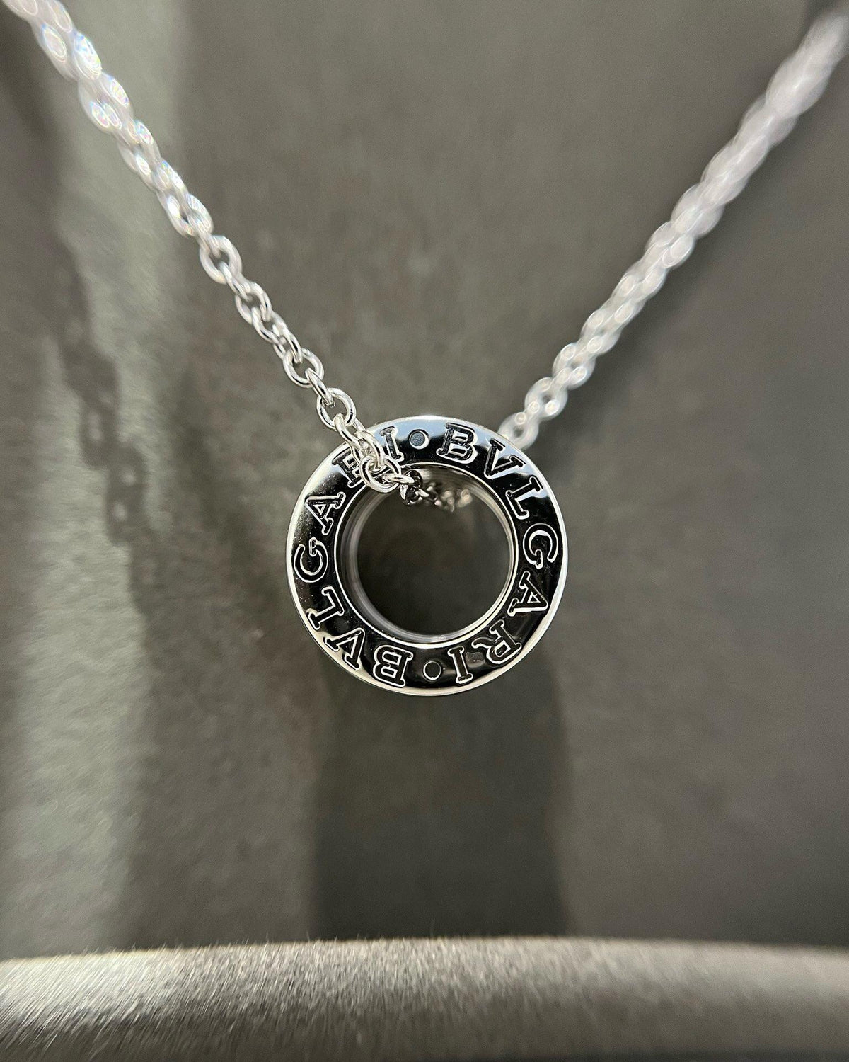 Geometric Emblem Pendant Necklace in Silver-Tone – Silver Detail – Design 002 side detail