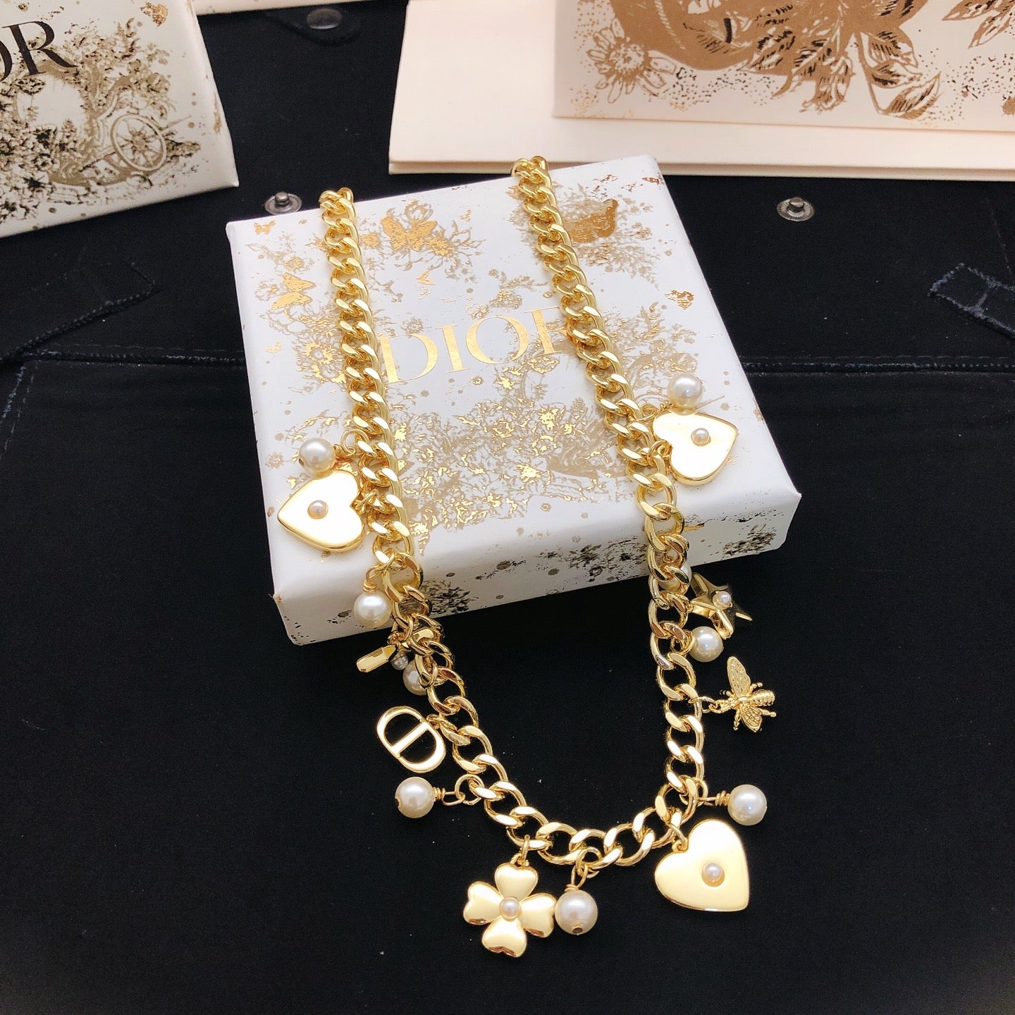 Heart Motif Pendant Necklace in Polished Metal-Tone – Design 001 main product view