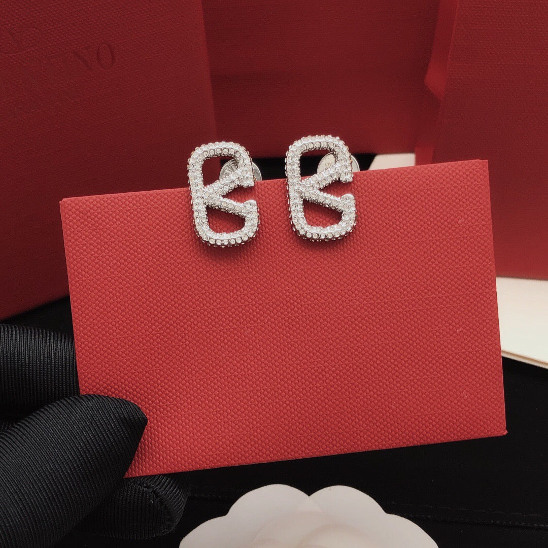 V Emblem Crystal-Accent Stud Earrings – Design 08 close-up view