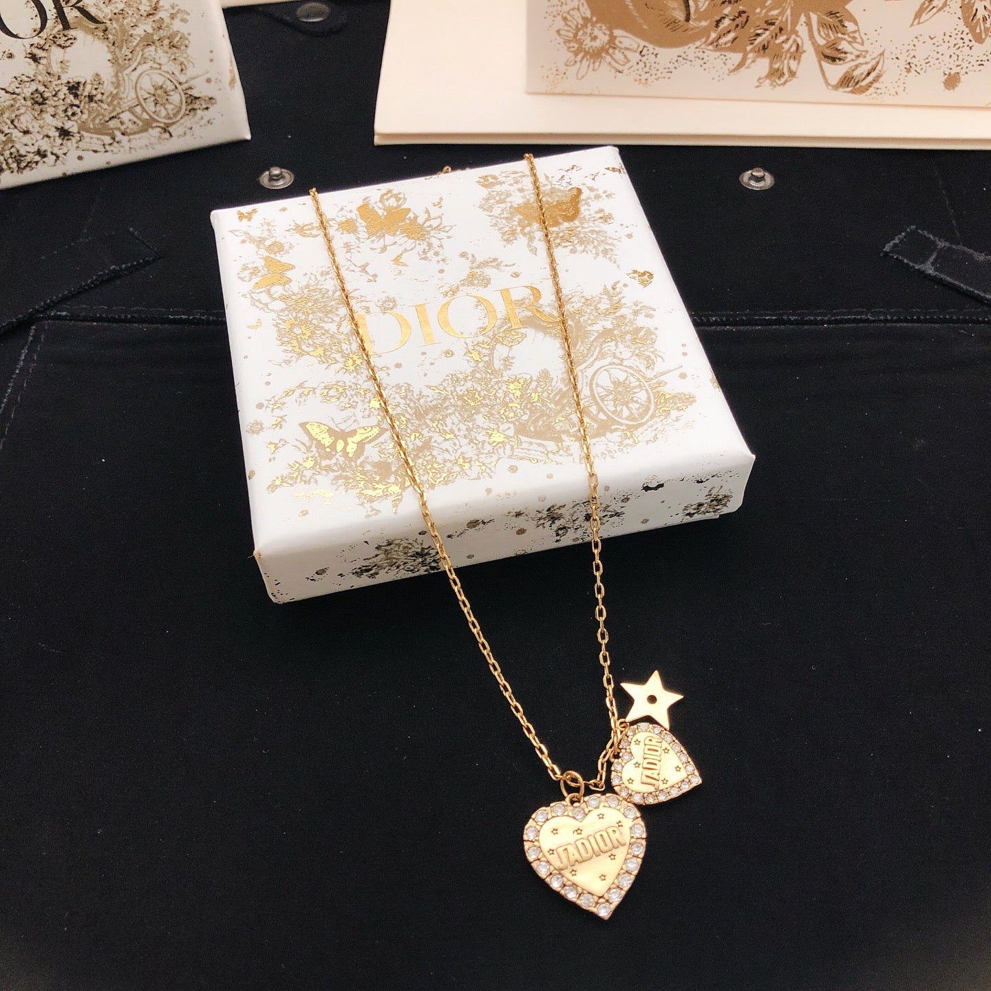 Heart Motif Pendant Necklace in Polished Metal-Tone – Design 008 main product view