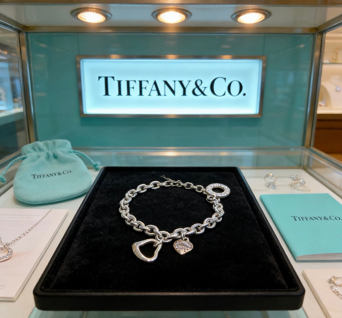 Signature Motif Bracelet in Silver-Tone – Vintage Detail – Design 59 front product view