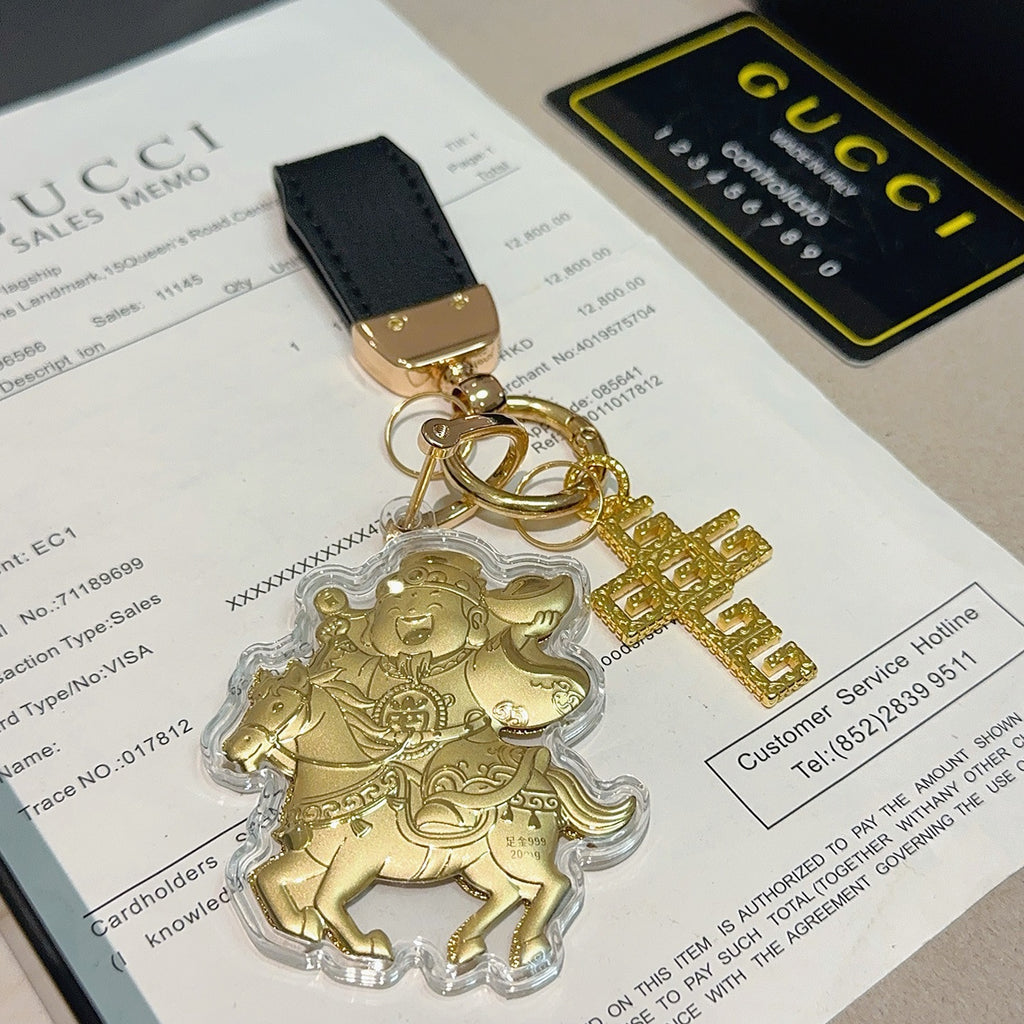 Double-G Emblem Keychain in Polished Metal-Tone – Design 031 detail view
