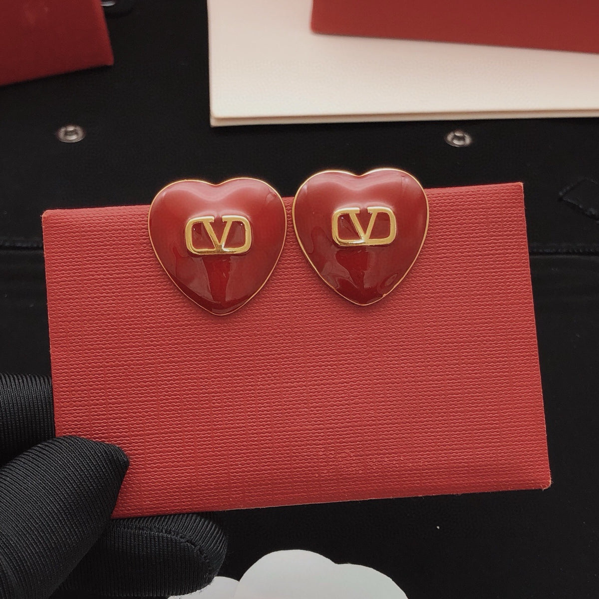 Heart Stud Earrings in Gold-Tone – Red side detail