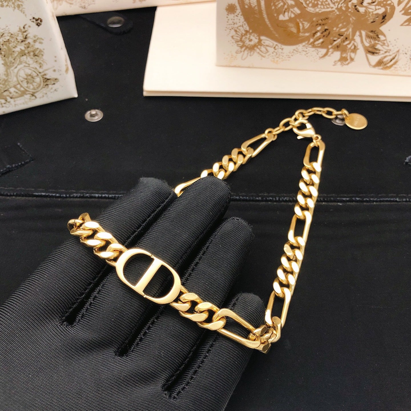 Sculptural Pendant Necklace in Polished Metal-Tone – Design 029 side detail