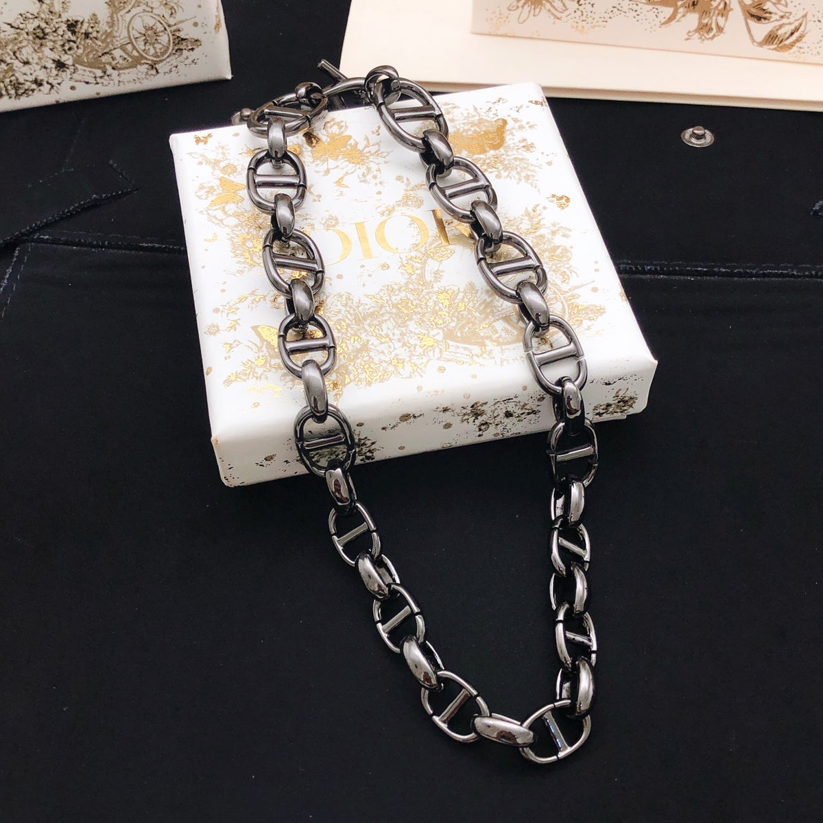 Sculptural Pendant Necklace in Black-Tone – Design 002 front view