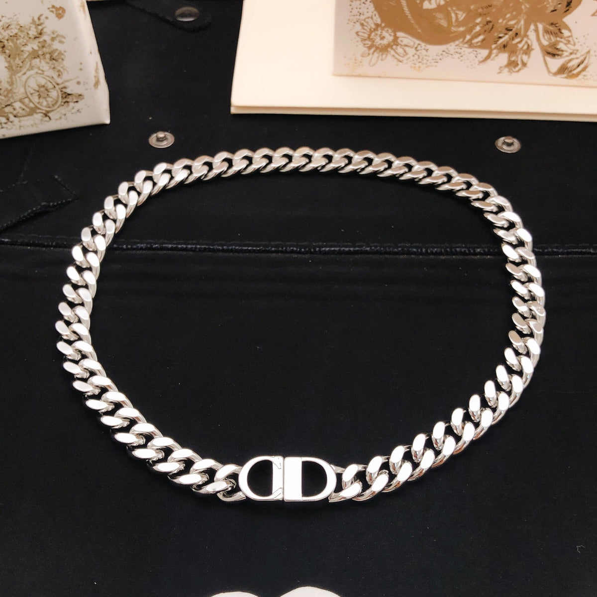 Sculptural Pendant Necklace in Silver-Tone – Design 002 front view