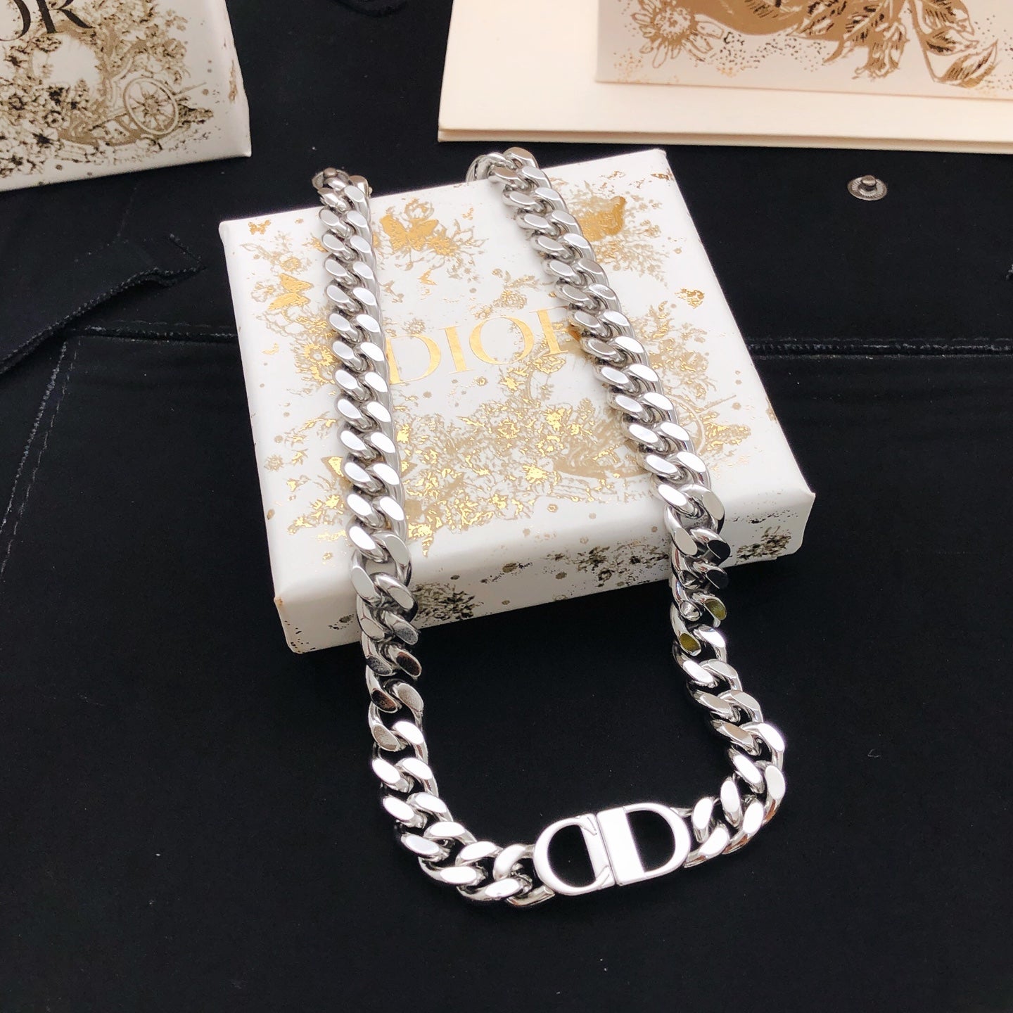 Sculptural Pendant Necklace in Silver-Tone – Design 002 main product view