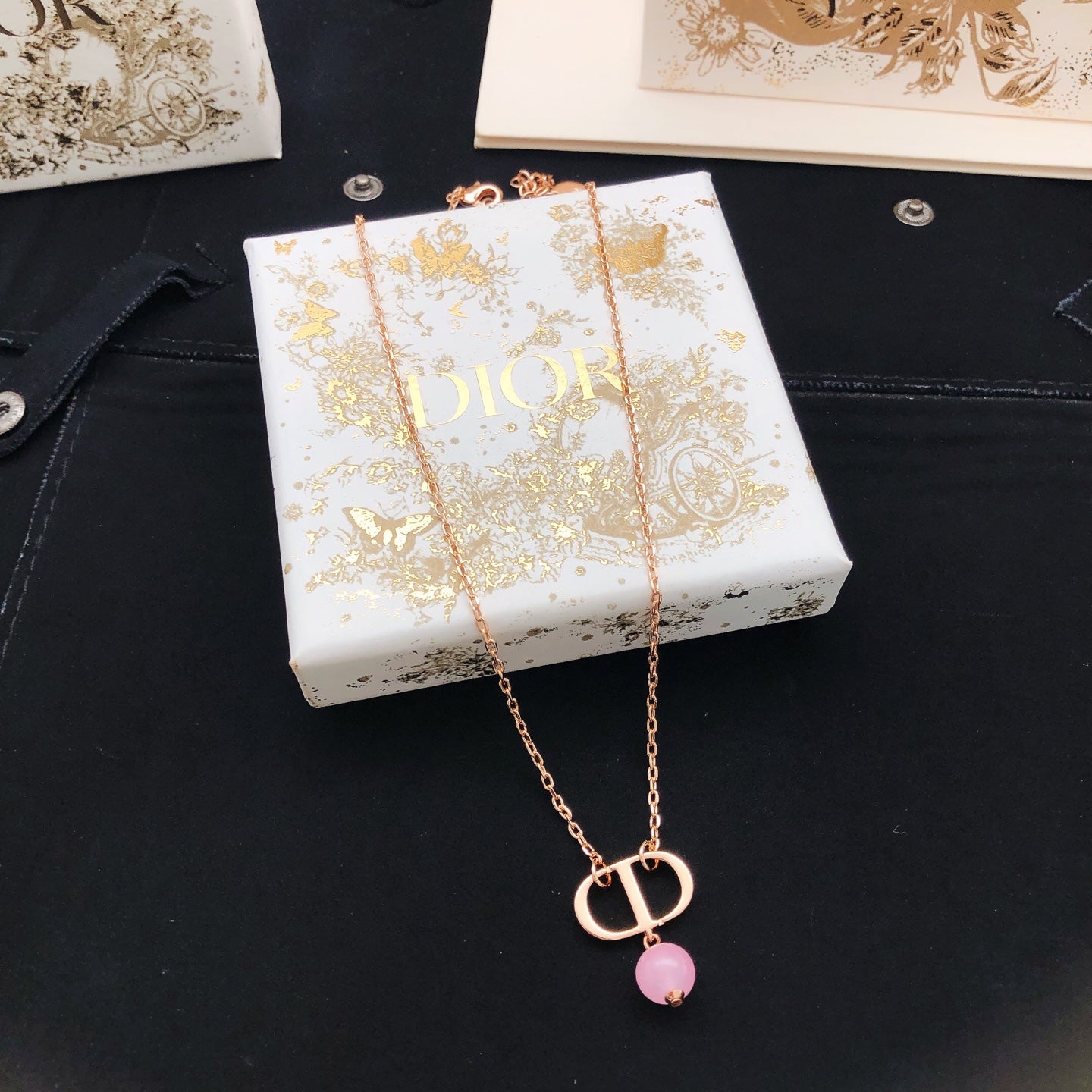 Pearl-Style Motif Pendant Necklace in Rose-Gold-Tone with Pearl-Style Detail – Design 002 main product view