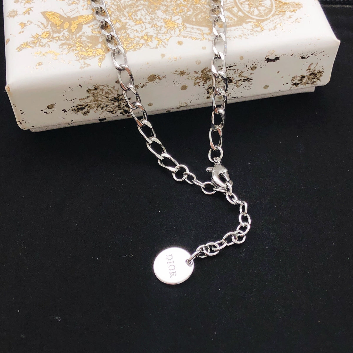 Heart Motif Pendant Necklace in Polished Metal-Tone – Design 010 front view