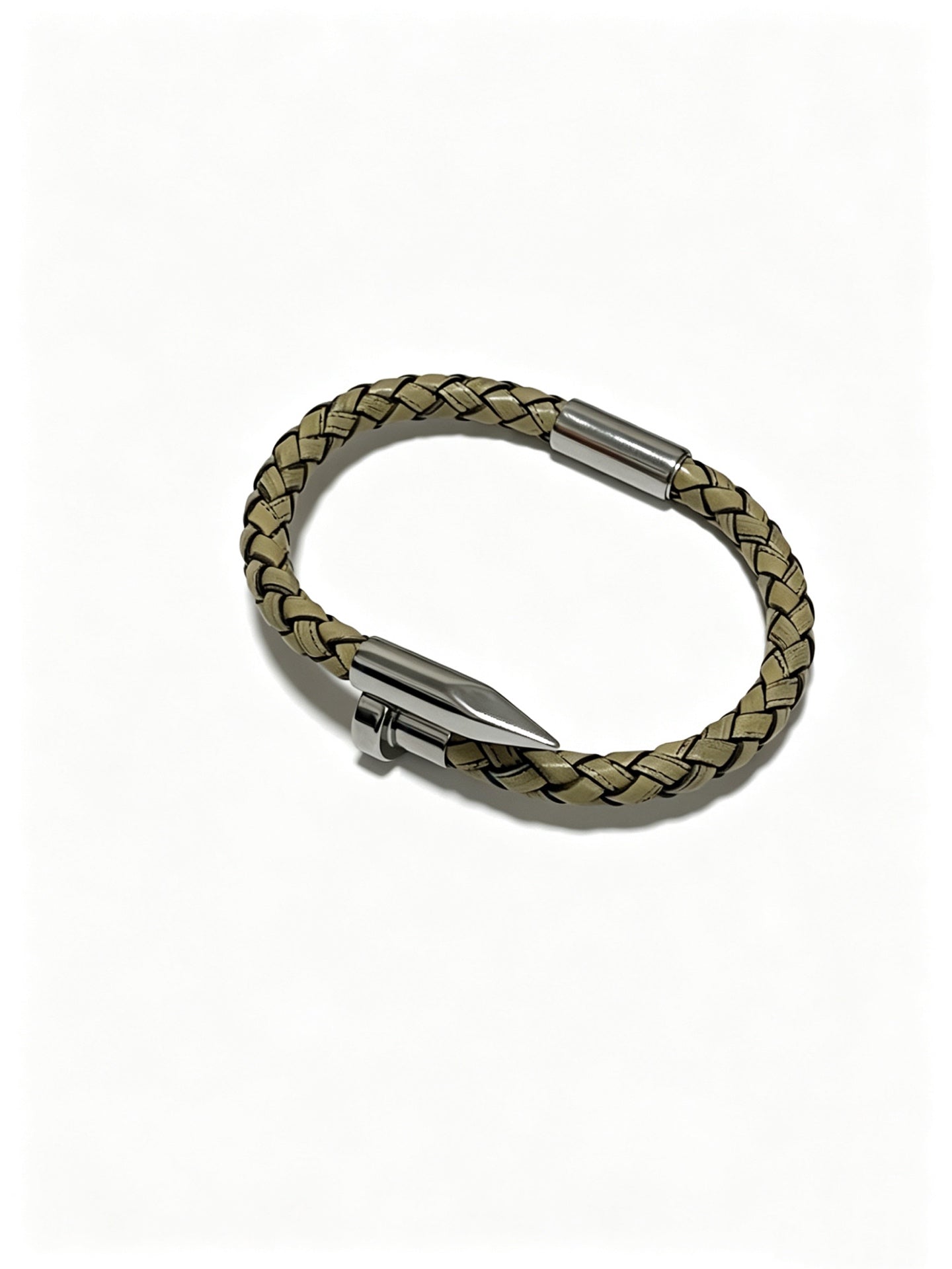 Sculptural Statement Bracelet in Gold-Tone – Design 120 detail view