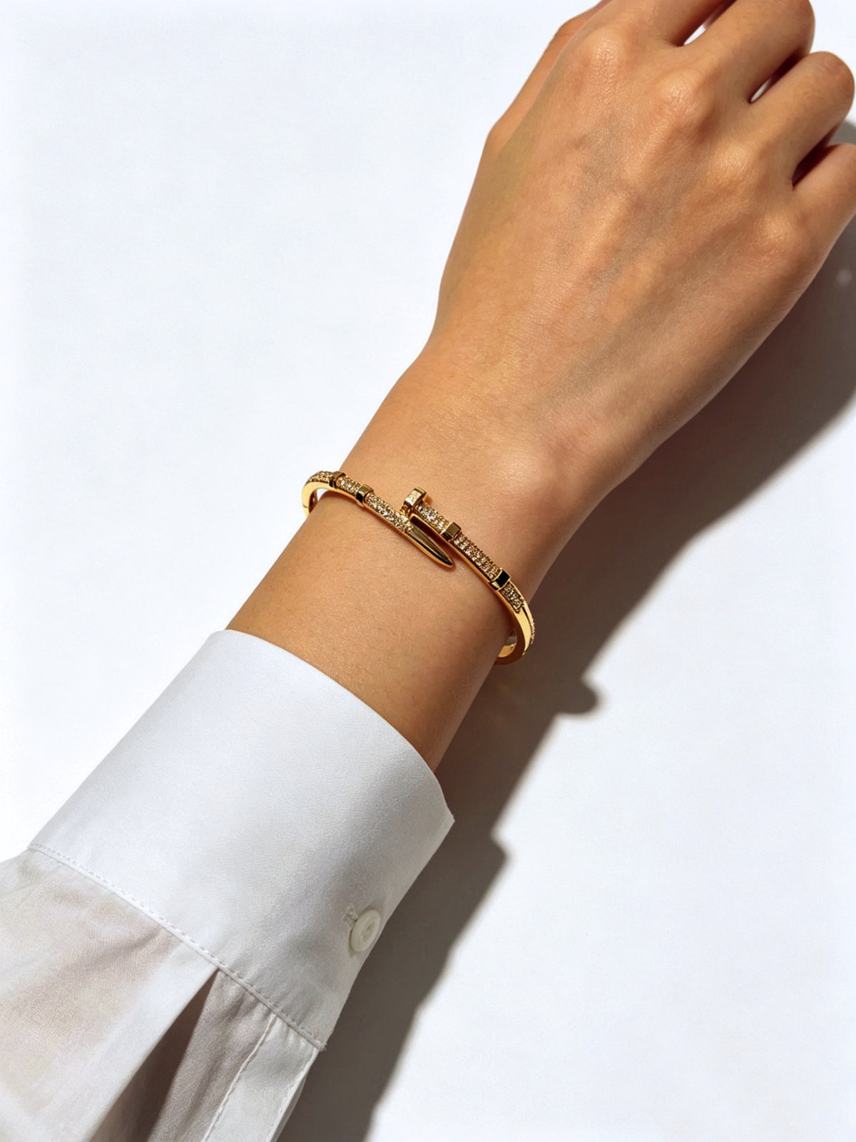 Sculptural Statement Bracelet in Gold-Tone – Design 116 close-up detail