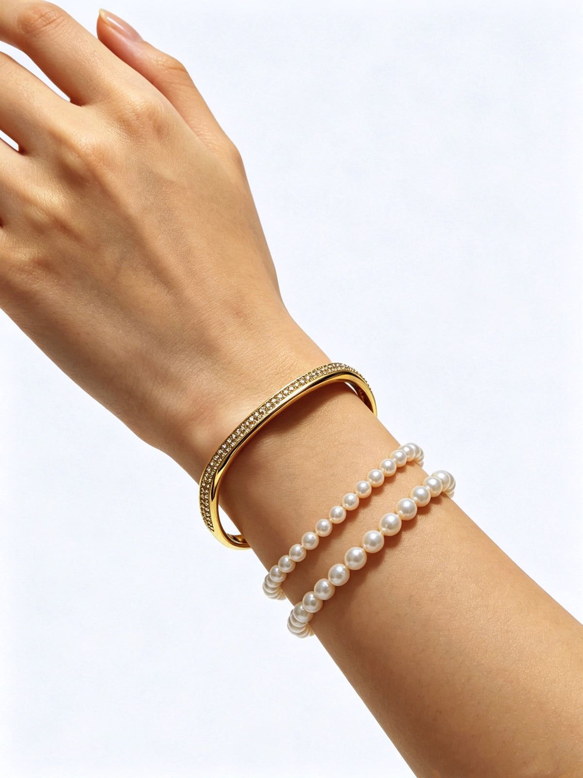 Sculptural Statement Bracelet in Gold-Tone – Design 111 side detail