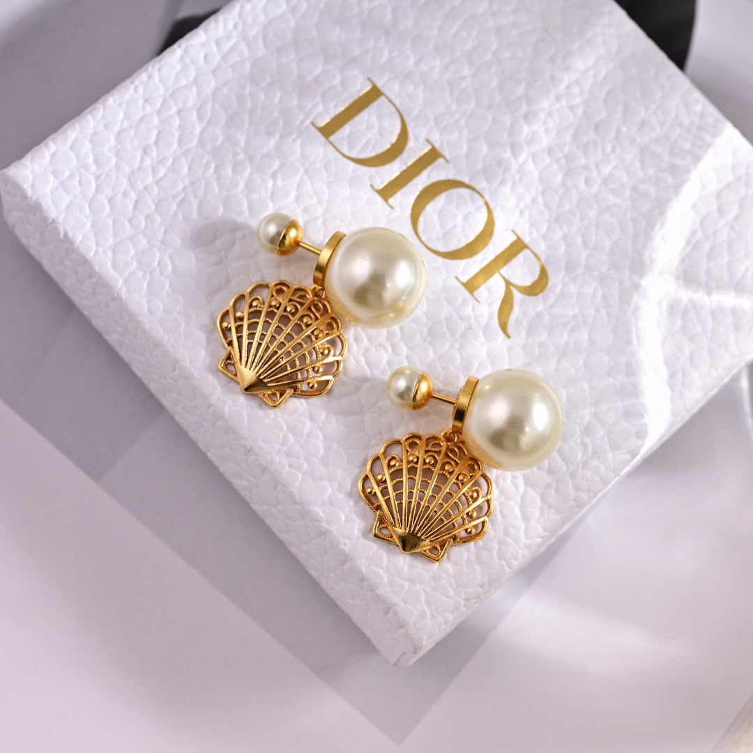 Graphic Letter Motif Statement Earrings in Polished Metal-Tone – Design 042 main product view