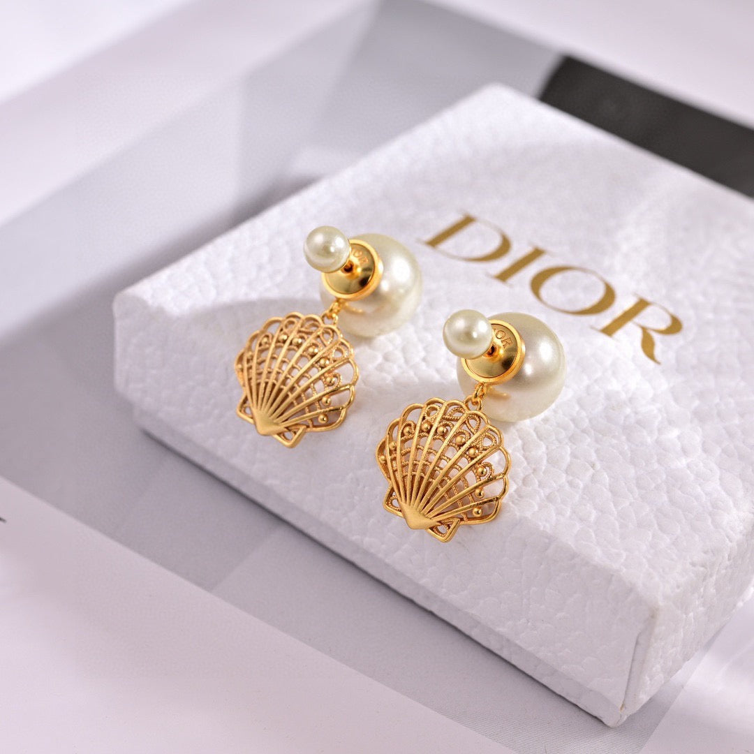 Graphic Letter Motif Statement Earrings in Polished Metal-Tone – Design 042 front view