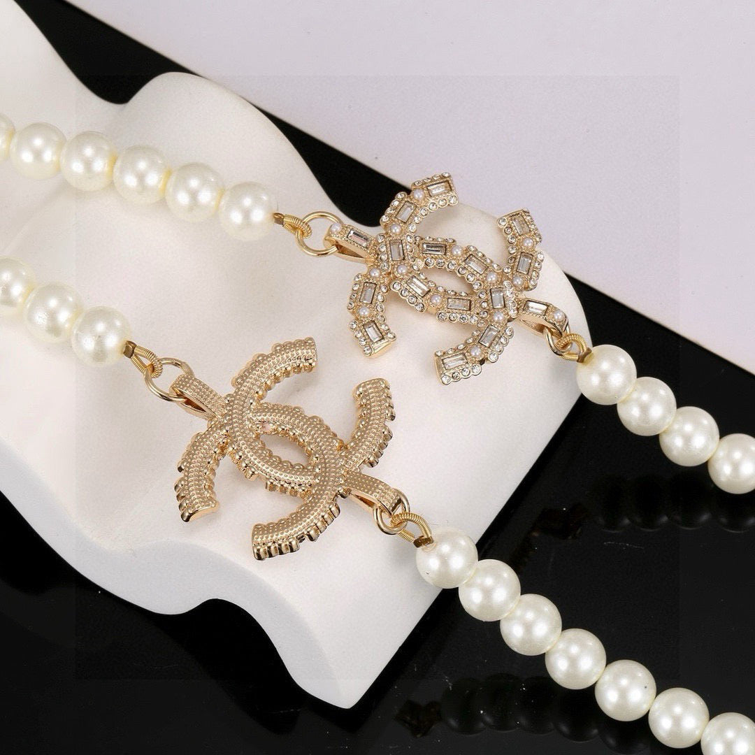 Double-C Emblem Pearl-Detail Pendant Necklace – Pearl Detail – Design 091 side detail