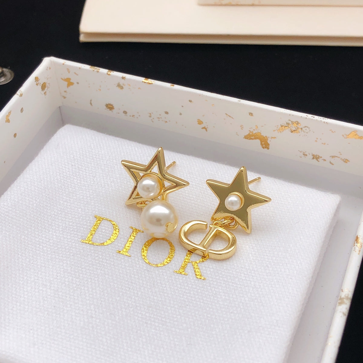 Star Motif Stud Earrings in Polished Metal-Tone – Design 007 detail view