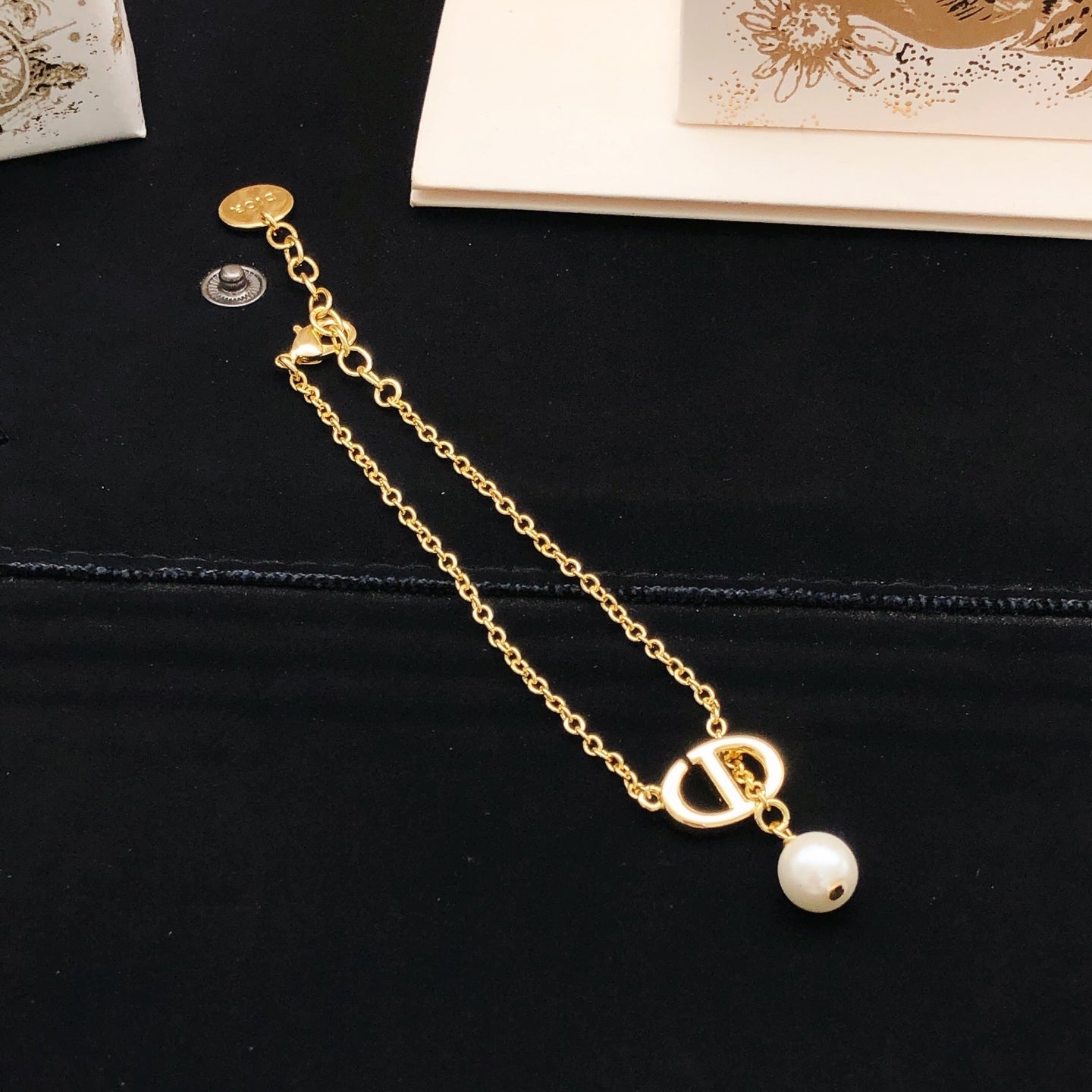 Sculptural Statement Bracelet in Polished Metal-Tone – Design 008 detail view