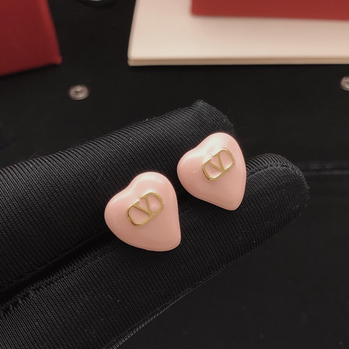 Heart Stud Earrings in Gold-Tone – Pink – Design 02 main product view