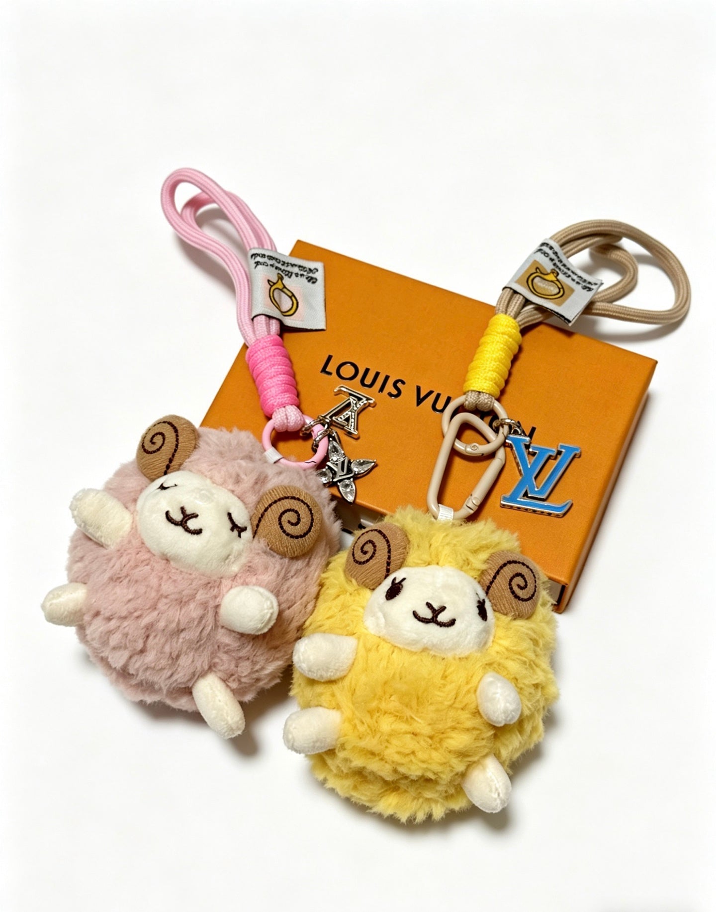 Bag Motif Keychain – Bag Detail – Design 062 main product view