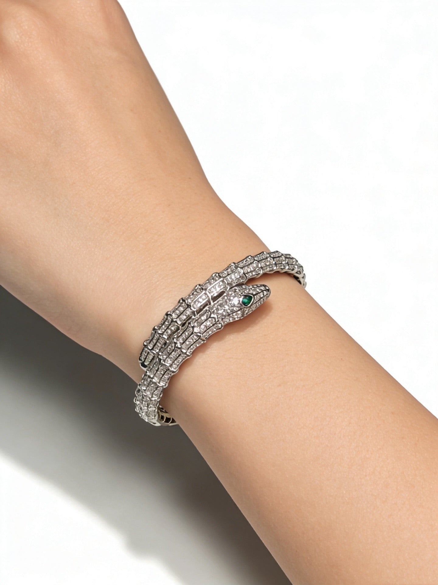 Sculptural Statement Bracelet in Gold-Tone – Design 104 detail view