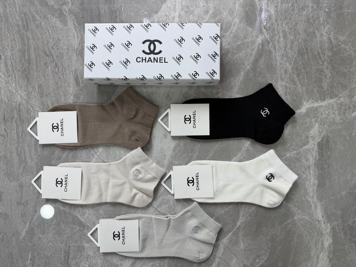 Chanel Emblem Details Ankle Socks - 5-Pair Set