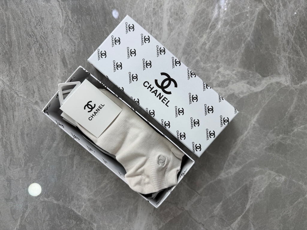 Chanel Emblem Details Ankle Socks - 5-Pair Set