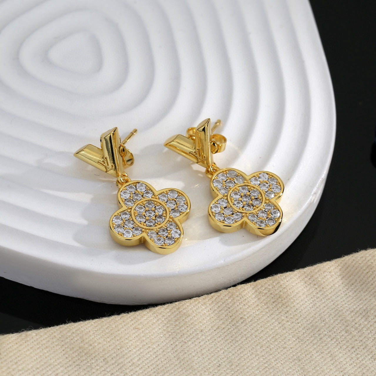 Geometric Emblem Stud Earrings in Polished Metal-Tone – Design 033 detail view