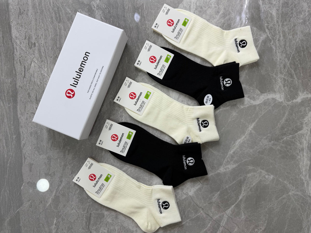 Lululemon Cotton Visible Branded Cuff Or Emblem Details No-Show Socks - 5-Pair Set
