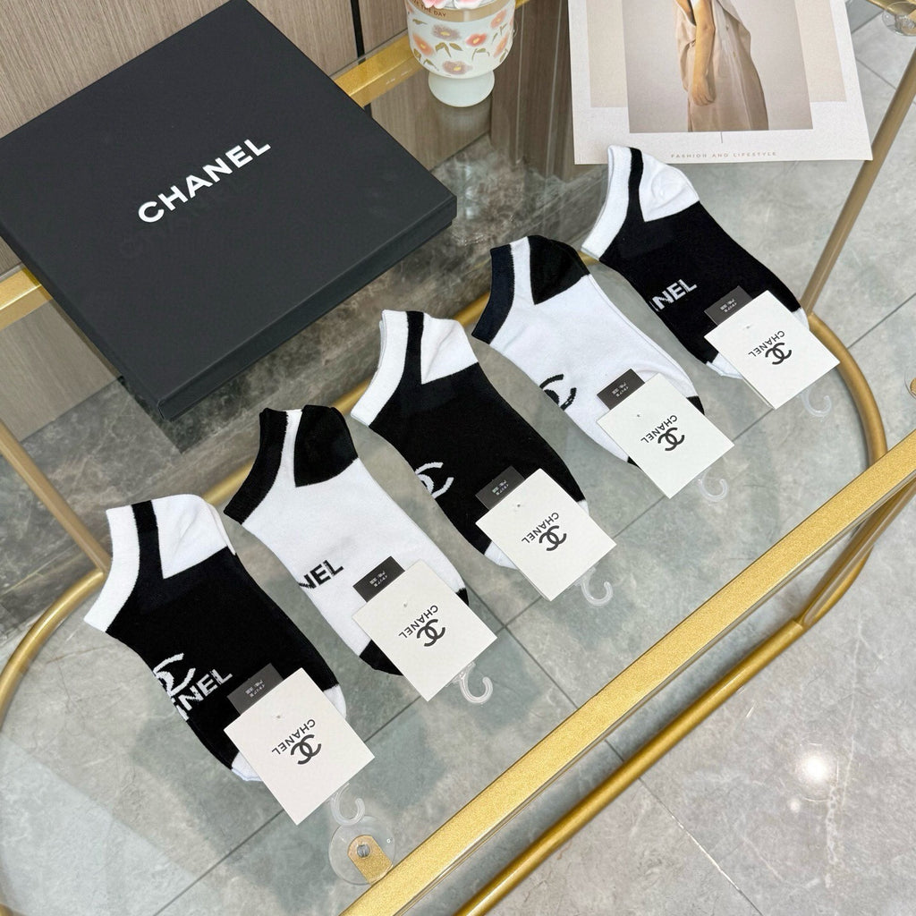 Chanel Visible Colour, Cuff And Emblem Details No-Show Socks - 5-Pair Set