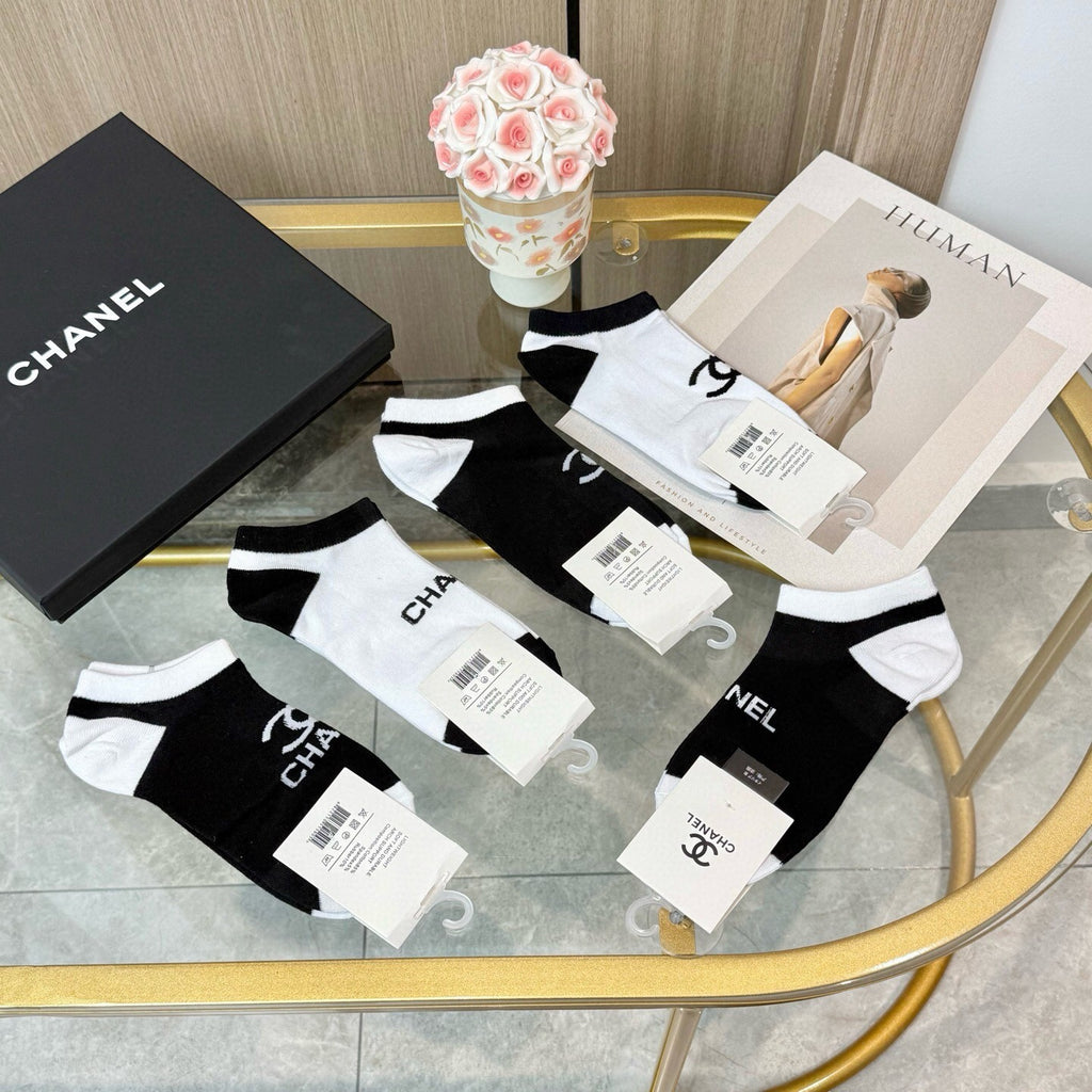 Chanel Visible Colour, Cuff And Emblem Details No-Show Socks - 5-Pair Set