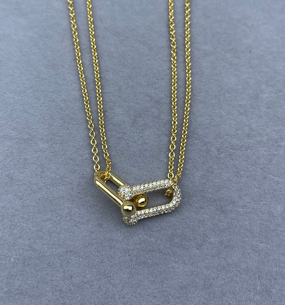 Link Pendant Necklace in Polished Metal-Tone side detail