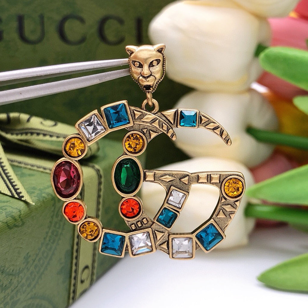 Double-G Emblem Stud Earrings in Polished Metal-Tone – Vintage Detail – Design 012 front product view