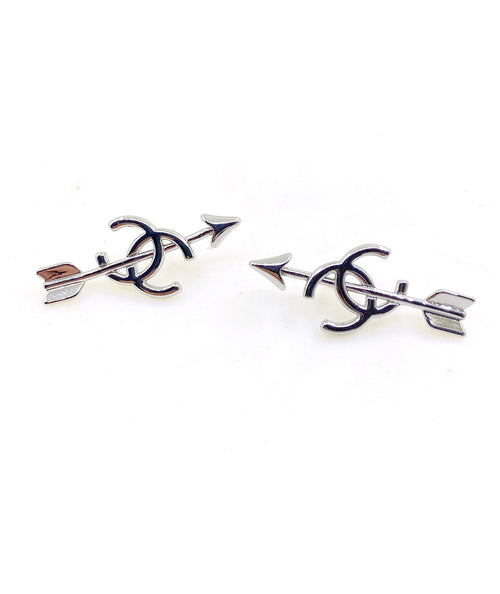 Arrow Stud Earrings in Gold-Tone – Arrow Detail – Design 002 main product view