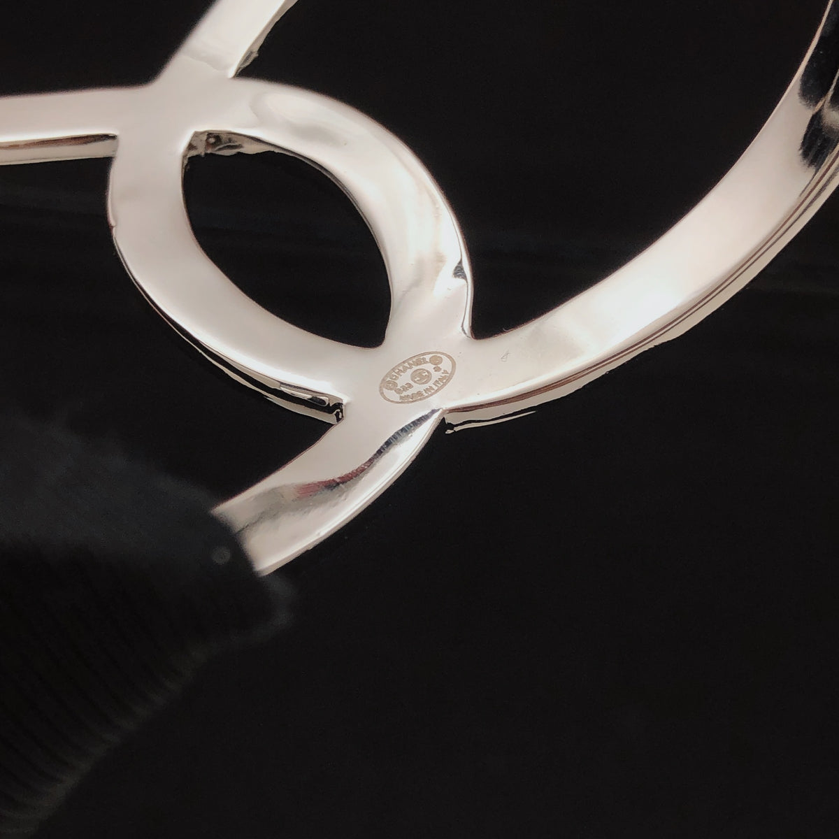 Signature Emblem Bangle in Silver-Tone – Design 001 front product view