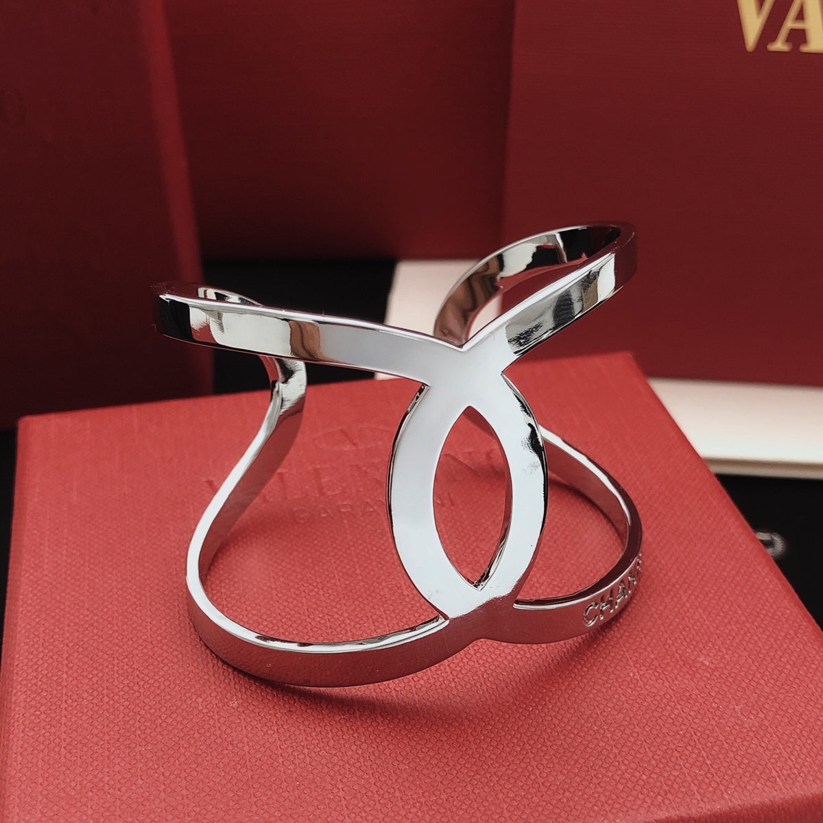 Signature Emblem Bangle in Silver-Tone – Design 001 close-up detail